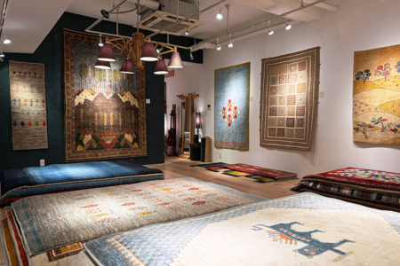 本日より開催 | 春のギャッベ展「百年を選ぶ」